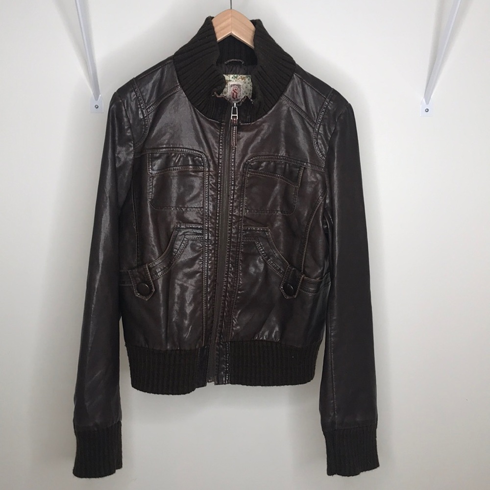 Bomber jacket
